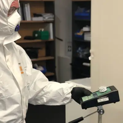 Professional mould assessment in a Melbourne home using a moisture meter