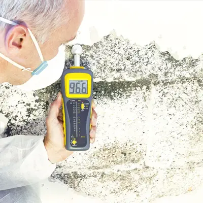 Certified technician performing mould inspection in a Melbourne home
