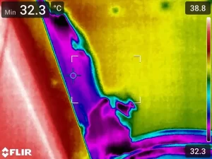 FLIR thermal scan revealing a hidden water leak within a wall in a Melbourne property.