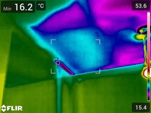 Thermal imaging revealing a hidden water leak in a wet ceiling during inspection of a Melbourne property.